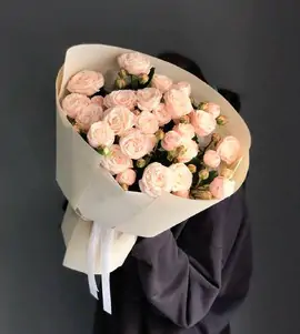 Монобукет из кустовых пионовидных роз. №3