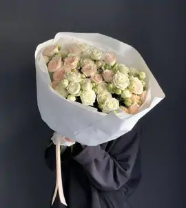 Монобукет из кустовых пионовидных роз микс.№2