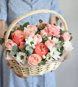 Корзина сборная из ассорти цветов №18