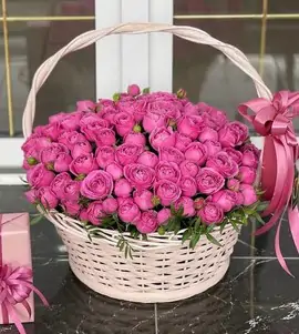 Корзина из кустовых пионовидных роз №2
