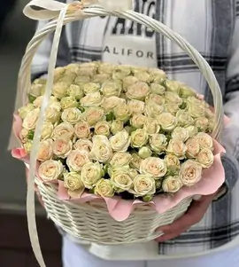 Корзина из кустовых роз №4