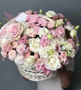 Сборная корзина из ассорти цветов №19