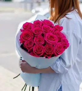 Монобукет из 15 розовых роз 70 см